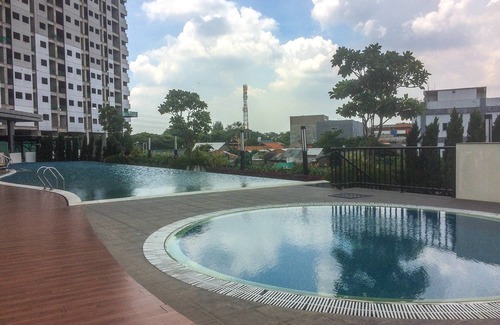 Cikarang Apartment | Spacious 1 BR at The Oasis Cikarang Apartment