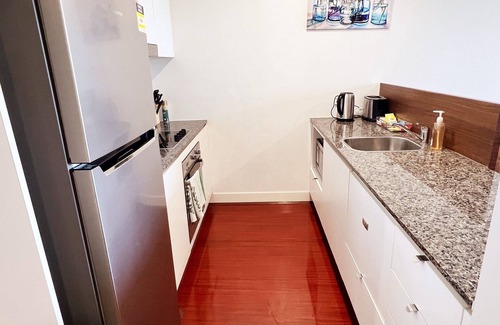 Canberra City Centre Apartment | Spacious 1bd Penthouse - Close to ANU
