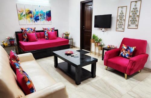 Greater Kailash Apartment | Spacious 1BHK Prime Location with 2 restrooms 5