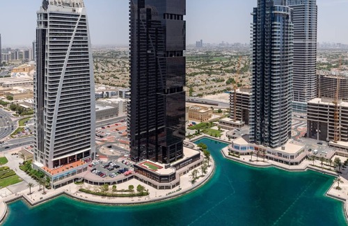 Jumeirah Lake Towers Apartment | Spacious 1BR w/ Lake Views in JLT!