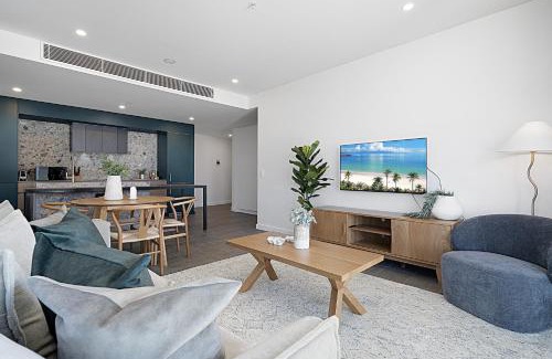 North Fremantle Apartment | Spacious 2-Bed Apartment with Rooftop Views