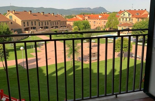 Jaca Apartment | Spacious 2-Bed Apartment with Pool, Balcony & Garage in Jaca