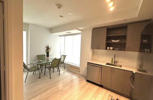 Downsview Condo | Spacious 2-Bed + Den Condo with Huge Terrace & Stunning Views