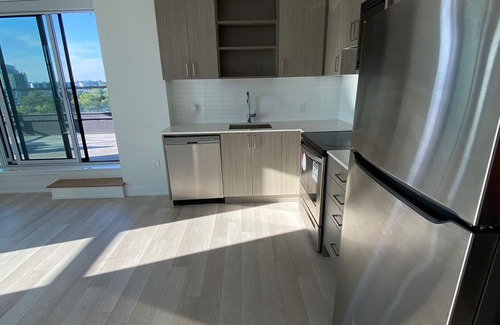 Downsview Condo | Spacious 2-Bed + Den Condo with Huge Terrace & Stunning Views