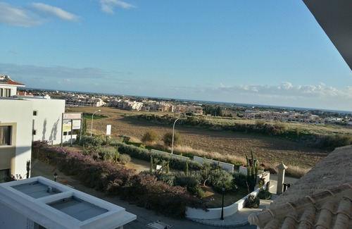 Tersefanou Apartment | Spacious 2 Bed Penthouse Apartment in rural area close to sea