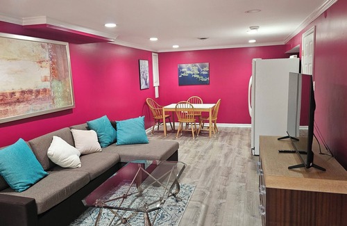 Fairland Apartment | Spacious 2 Bedroom Basement Apartment in Silver Spring