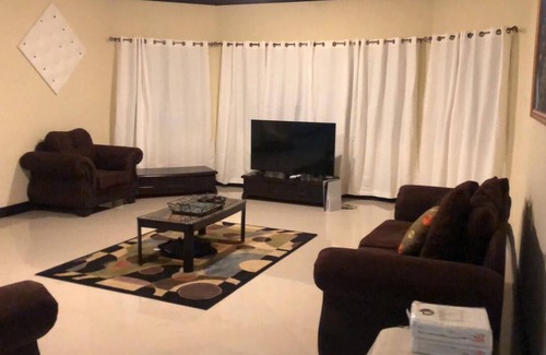 Mandeville House | Spacious 2 Bedroom 1 Bathroom Apt with a Patio!