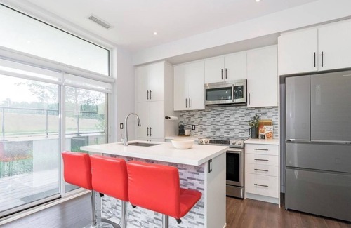 Innisfil Resort | SPACIOUS 2 BEDROOM 2 BATHROOM CORNER UNIT AT FRIDAY HARBOUR RESORT