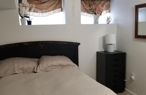 Downtown Baltimore Apartment | Spacious 2 bedroom apartment with free parking