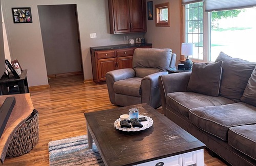 Kimberly House | Spacious 2 Bedroom House in the Heart of Kimberly