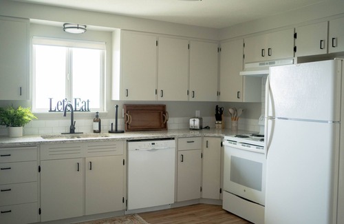 Tri-Cities House | Spacious 2 Bedroom in Kennewick