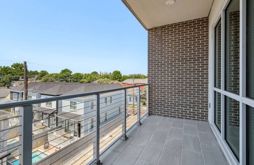 Bywater Condo | Spacious 2 Bedroom Condo In Bywater New Orleans!
