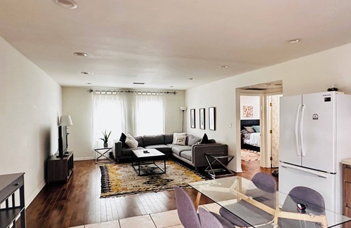 Hollywood House | Spacious 2 beds 2baths home in West Hollywood/Hollywood area!