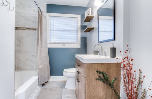 Pasadena House | Spacious 2 BR Fully Equipped Near Downtown/Galveston