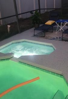 Sunset Ridge House | Spacious 2 en-suite BR, heated pool & spa retreat
