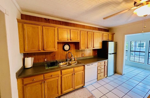 San Angelo House | Spacious 2 Master Suites On Live Oak Street