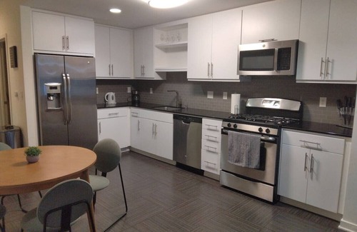 Marina del Rey Apartment | Spacious 2BD 2BA with Huge Balcony, Near Venice