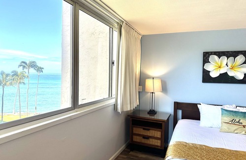 Kahana Hotel | Spacious 2bedroom/2bath Beach Front Condo