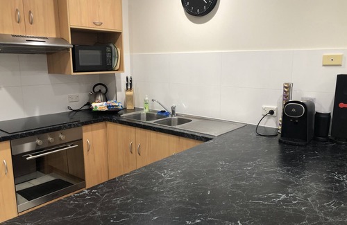 North Adelaide Apartment | Spacious, 2BR Modern Apartment on Melbourne St - Perfect location, Free WIFI