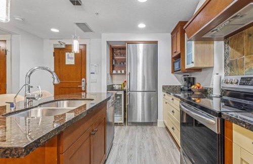 Canmore House | Spacious 2BR Oasis with Pool and Gym Close to Banff