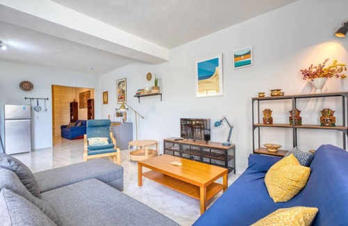 Marsalforn Apartment | Spacious 2BR with Nature Views & Balcony BBQ, Gozo