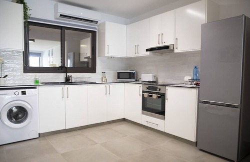 Paphos Apartment | Spacious 2BR with Private Yard — Prime Location in Paphos!