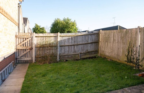 Ashford House | Spacious 3 Bed House In Ashford with En-Suite