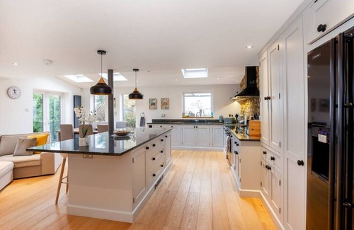Aynho House | Spacious 3 Bed House with Large Garden in Aynho
