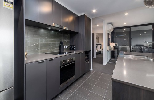 Phillip Apartment | Spacious 3-Bed with Pool, Gym and Secure Parking
