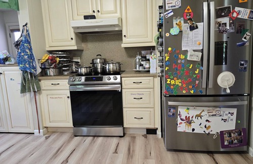 Castro Valley House | Spacious 3 bedroom house, close to Oakland, San Francisco, & San Jose.