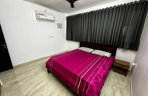 Hyderabad Apartment | Spacious 3-bedroom apartment in enchanting Hyderabad with WiFi, AC