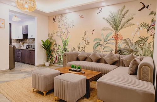 Chhatarpur Apartment | Spacious 3-bedroom apartment in vibrant New Delhi with WiFi, AC