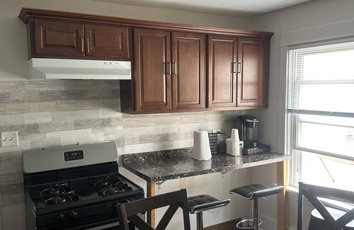 Cicero Apartment | Spacious 3-bedroom apartment with WiFi, AC in safe area in Cicero IL.