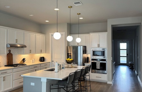 Austin House | Spacious 3-Bedroom Retreat in SE Austin