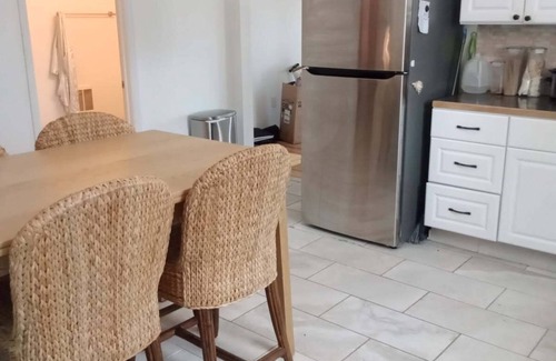 Ballston Spa Apartment | Spacious 3-bedroom apartment with WiFi, AC, and a hot tub in charming Galway