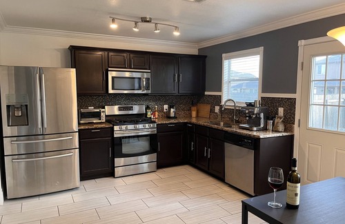 Kyle House | Spacious 3 BR Convenient Big Yard Office
