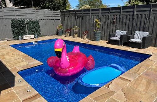 Frankston House | Spacious 3Bd n Pool family holiday home TF2223