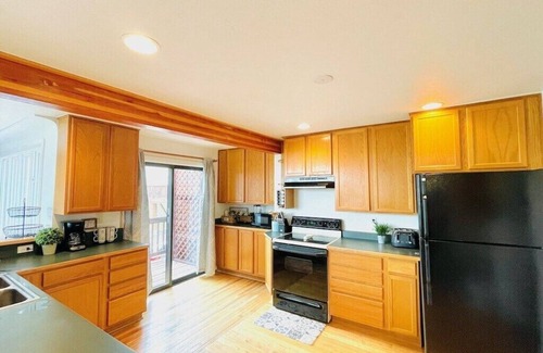 Durango House | Spacious 3BR Guest Home with Large Deck, Amazing Views, Close to Town