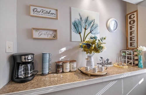 Washington Square West Apartment | Spacious 3BR in Center City