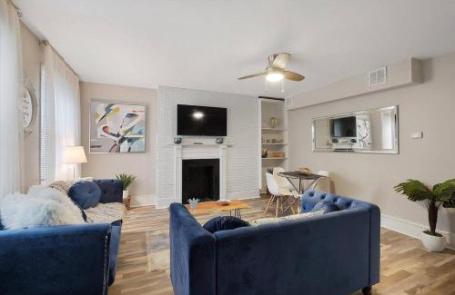 Gayborhood Apartment | Spacious 3br In Center City