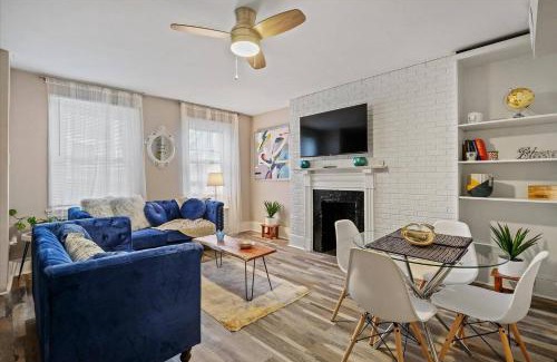 Gayborhood Apartment | Spacious 3br In Center City
