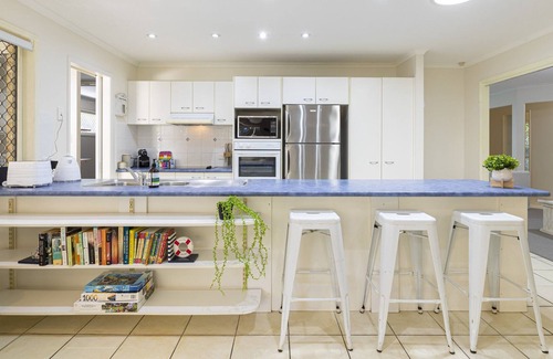 Mudjimba House | Spacious 4-Bed Home with Pool and Veranda