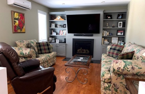 Charlottetown House | Spacious 4 bedroom home close to Beaches, Live Entertainment and Golf Courses