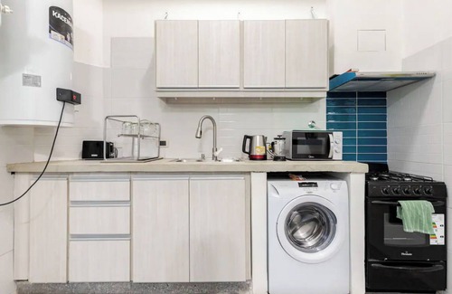 El Centro Apartment | Spacious 4-bedroom apartment with AC and WiFi in vibrant center Buenos Aires