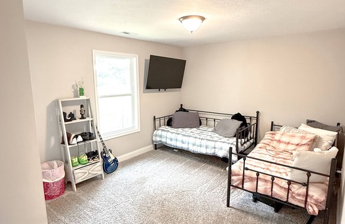 McDonough Other | Spacious 4-bedroom farmhouse minutes from Covington Square, with AC, WiFi