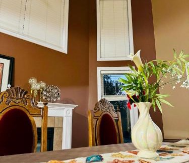 Barrie House | Spacious 4-Bedroom Home in Desirable Barrie Neighborhood