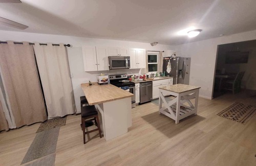 North Newport News House | Spacious 4-bedroom house with pool in quiet Newport News neighborhood