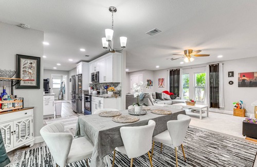 Forest Oaks House | Spacious 4-bedroom house with fitness room, WiFi in brilliant Spring Hill