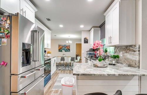 Forest Oaks House | Spacious 4-bedroom house with fitness room, WiFi in brilliant Spring Hill