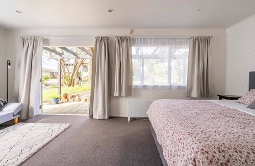 Glendowie House | Spacious 4BDR Glendowie oasis in leafy surrounds